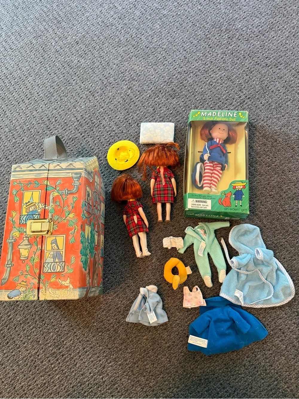 Madeline's House Carrying Case + 3 Dolls, clothes and accessories & box lot